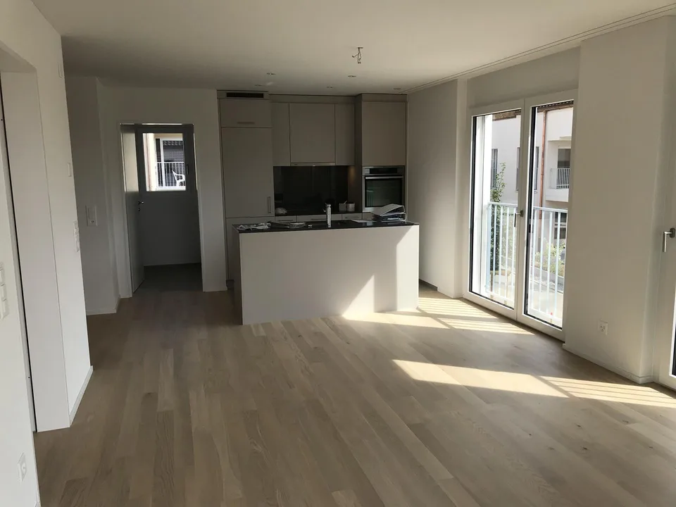 Wohnen mit Weitsicht – moderne 2.5-Zimmerwohnung an ruhiger Lage – photo 5 of 13