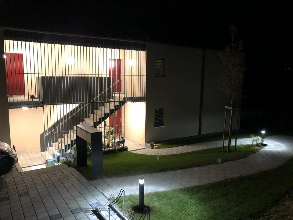 Wohnen mit Weitsicht – moderne 2.5-Zimmerwohnung an ruhiger Lage – photo 3 of 13