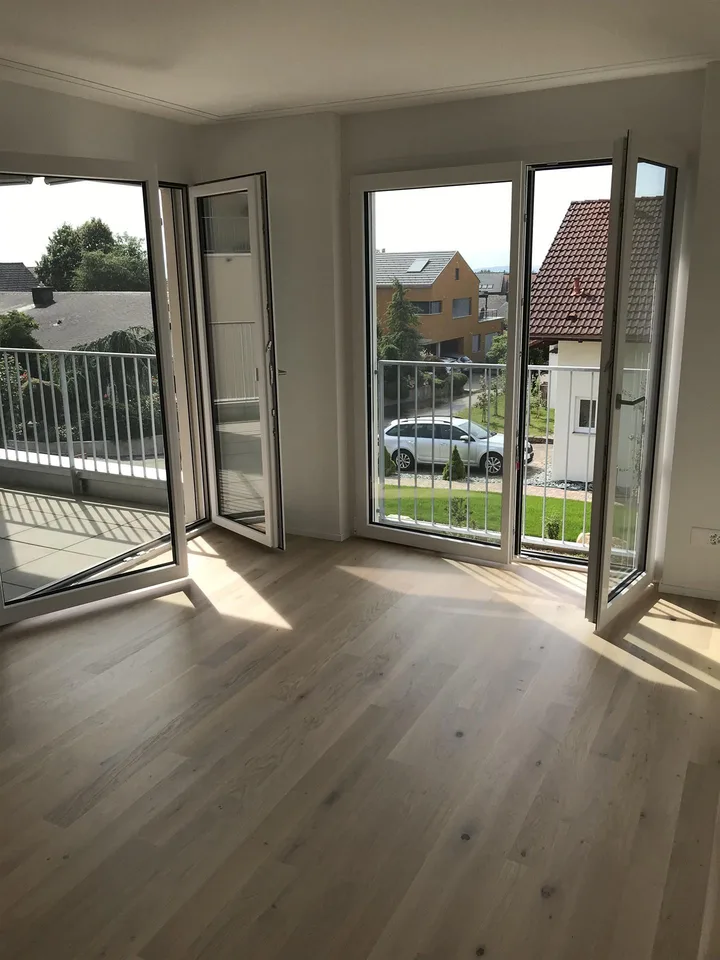 Wohnen mit Weitsicht – moderne 2.5-Zimmerwohnung an ruhiger Lage – photo 9 of 13