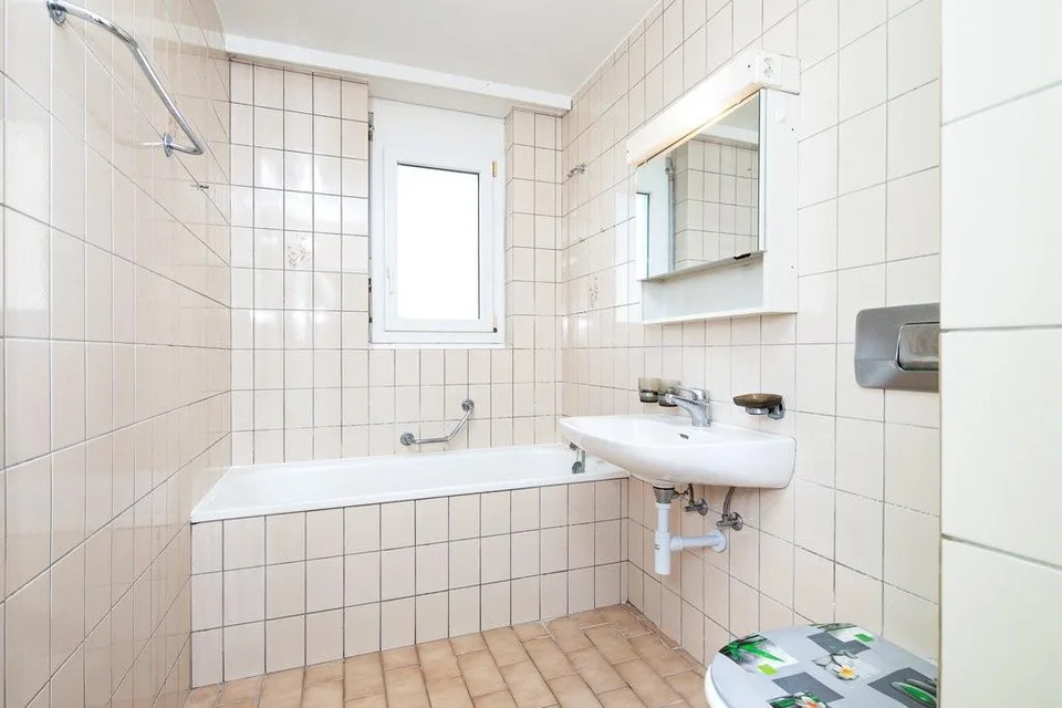 Grand logement offrant beaucoup d'espace et de lumière – foto 8 di 8