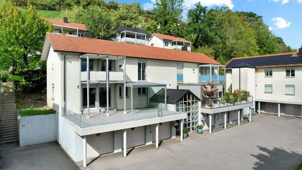 Doppel-Einfamilienhaus in ruhiger Quartierlage – photo 2 of 18