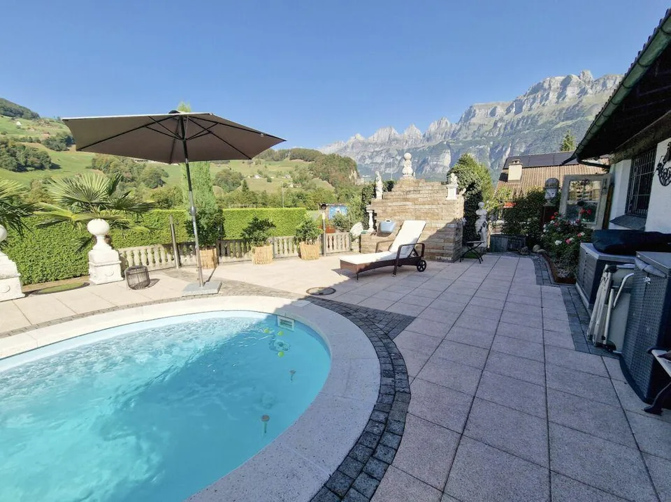 Wohnen mit privatem Pool und traumhaftem Garten - besonderes Einfamilienhaus mit Charme – Foto 2 von 24