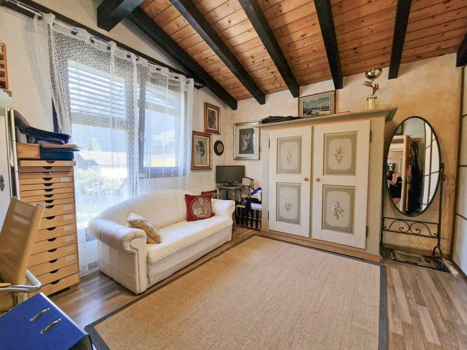 Wohnen mit privatem Pool und traumhaftem Garten - besonderes Einfamilienhaus mit Charme – Foto 14 von 24
