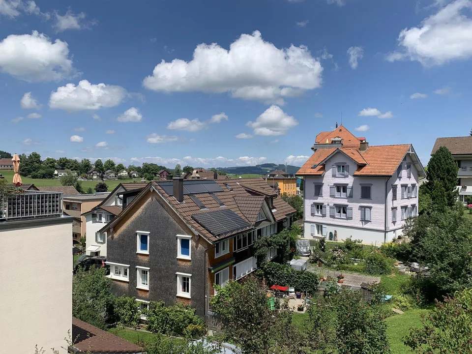 Frisch sanierte 3.5 Zimmer Wohnung mit Blick ins Grüne – Foto 13 von 13