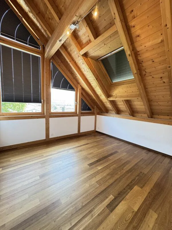 Grosszügiges 6 1/2-Zimmer-Hausteil mit Umschwung – photo 22 sur 26