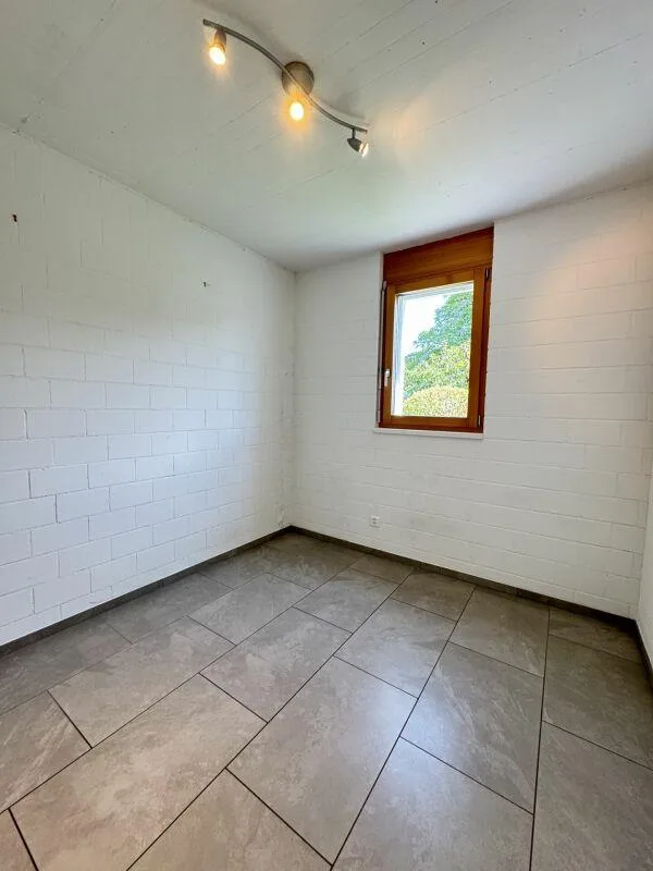 Grosszügiges 6 1/2-Zimmer-Hausteil mit Umschwung – photo 6 sur 26