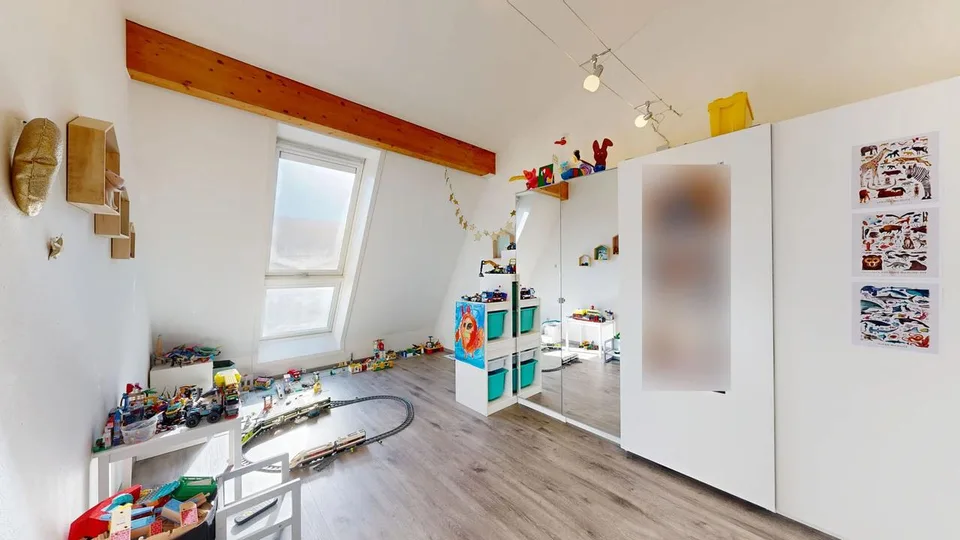 Idyllisches 7.5-Zimmer-Doppeleinfamilienhaus mit Carport – foto 13 di 21