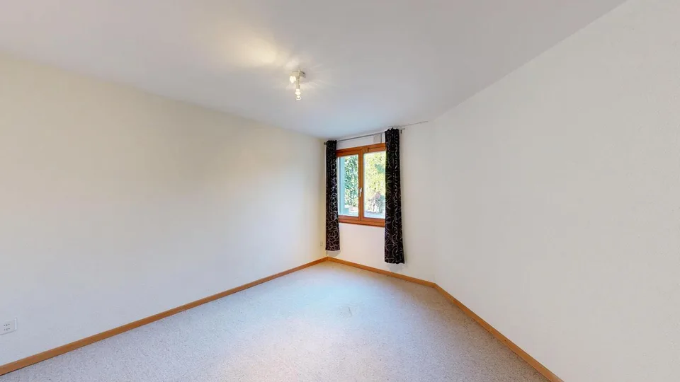 Charmantes, freistehendes 7.5-Zimmer-Einfamilienhaus mit Carport – foto 19 di 23