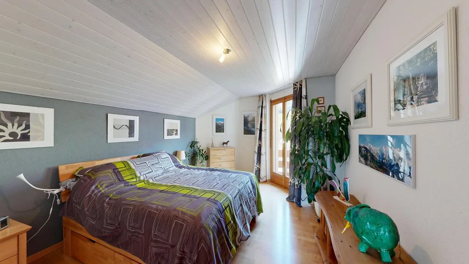 Charmantes, freistehendes 7.5-Zimmer-Einfamilienhaus mit Carport – foto 18 di 23