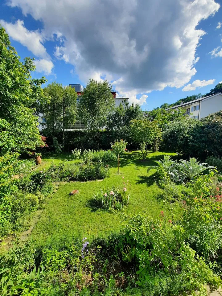 Freistehendes 6-Zimmer-Einfamilienhaus mit weitläufigem Garten – photo 20 sur 21