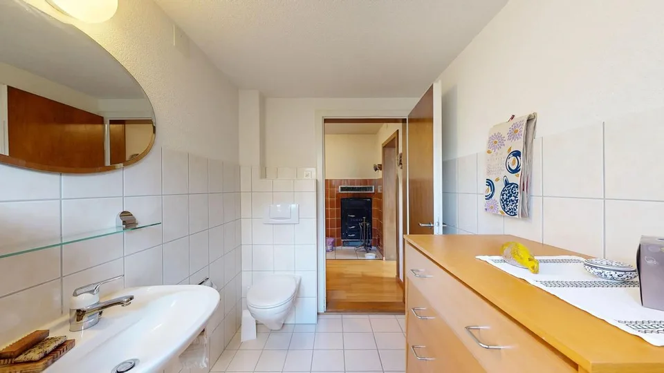 Freistehendes 6-Zimmer-Einfamilienhaus mit weitläufigem Garten – photo 8 sur 21