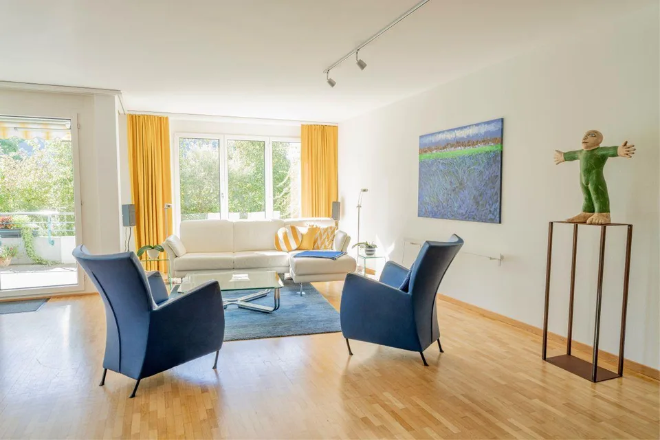 Grosszügige 3.5-Zimmer-Gartenwohnung in Luzern – Foto 3 von 6