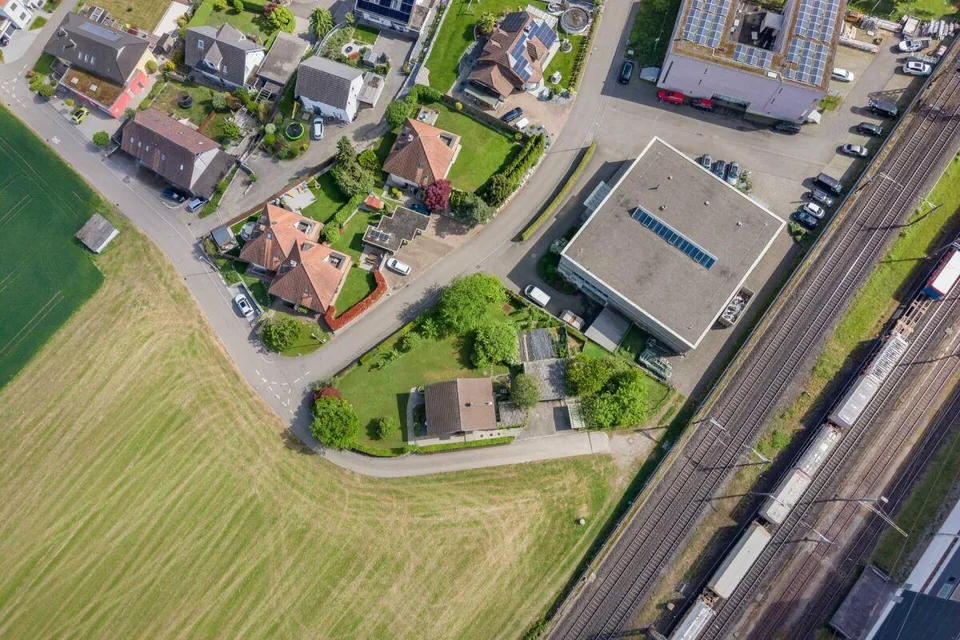 Herrlich gelegenes, 1'208 m2 grosses und voll erschlossenes Bauland... – Foto 7 von 7