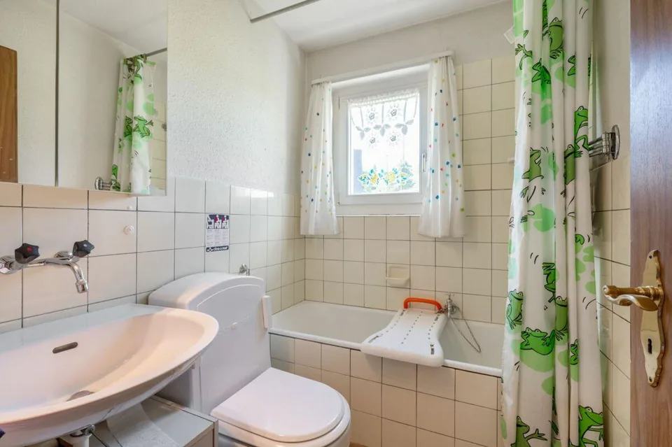 Freistehendes 5.5-Zimmer-Einfamilienhaus mit herrlichem Garten an w... – Foto 10 von 16