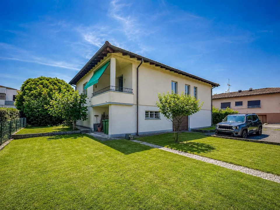 Casa unifamiliare con grande giardino a Morbio inferiore – foto 9 di 12