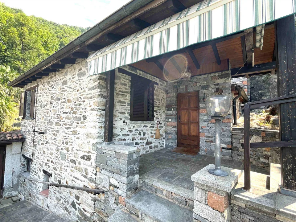 Spaziosa casa in collina con vista panoramica grande terreno e rustico – Foto 19 von 21