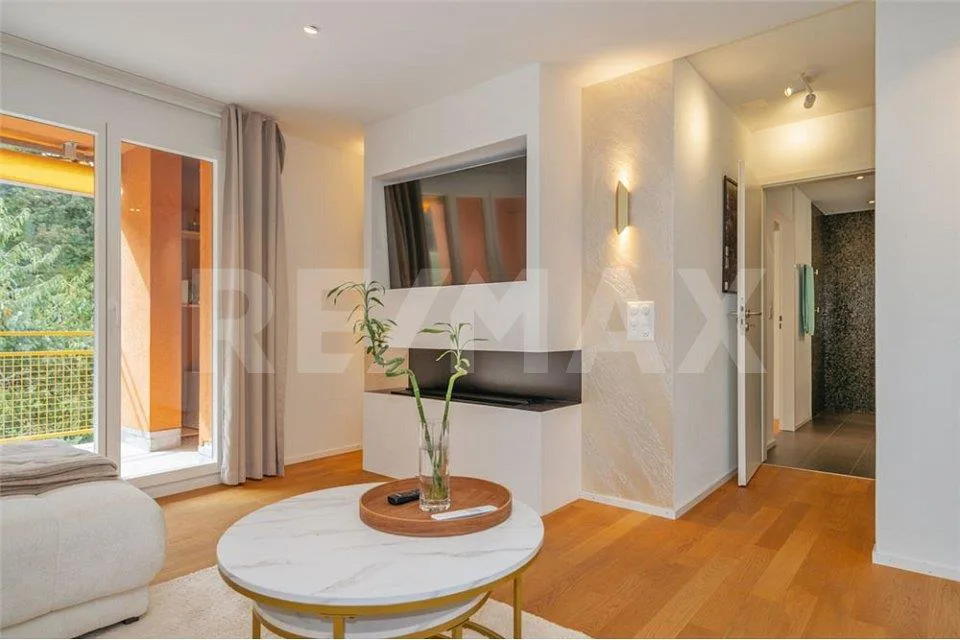 Newly valued 2.5-room apartment – photo 3 of 11