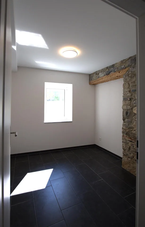 Frisch renovierte Wohnung mit Charme – Foto 8 von 14