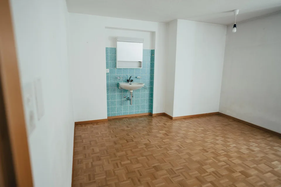 Zu vermieten 5-Zimmerwohnung in S-chanf per sofort oder Vereinbarung – Foto 6 von 9