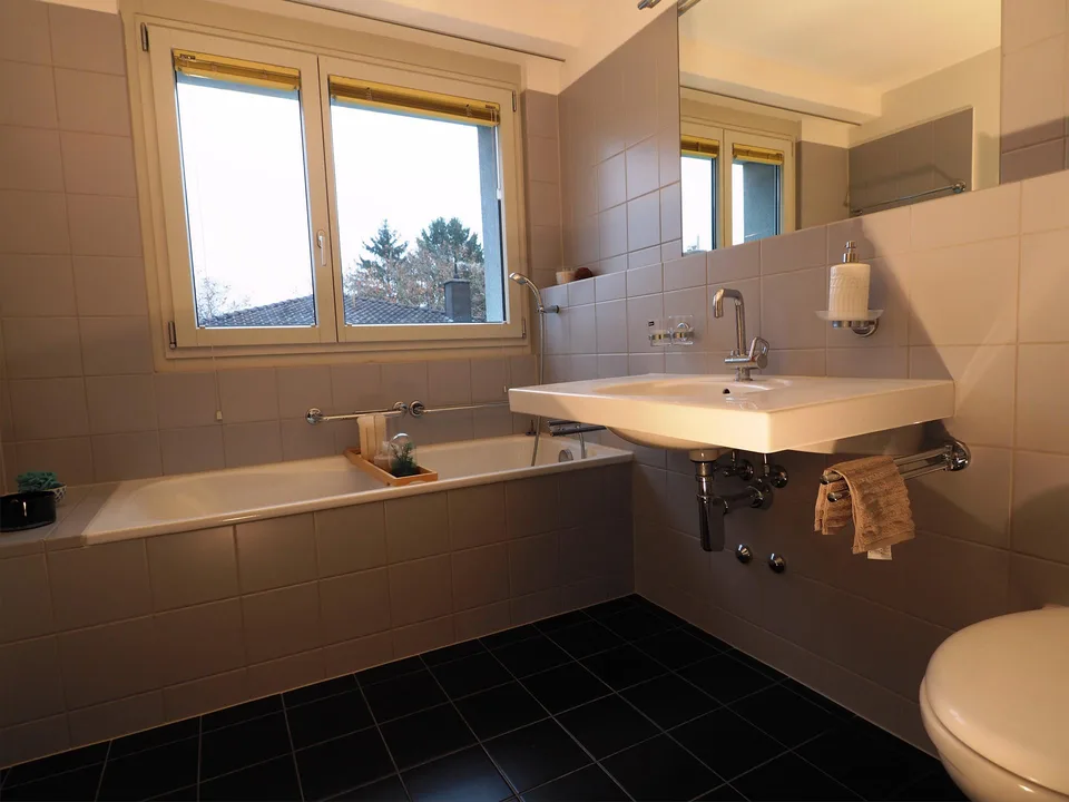 geräumige Wohnung nähe Schönbühlcenter – Foto 3 von 8