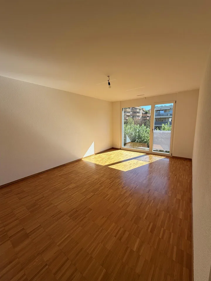 helle Wohnung mit sonnigem Balkon – Foto 10 von 11