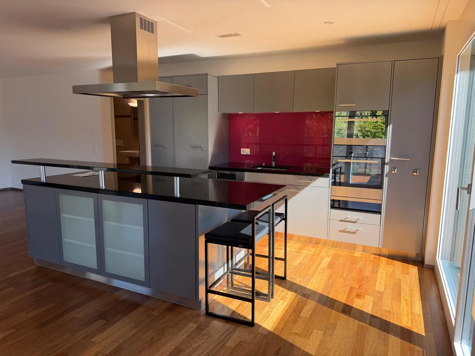 helle Wohnung mit sonnigem Balkon – Foto 5 von 11