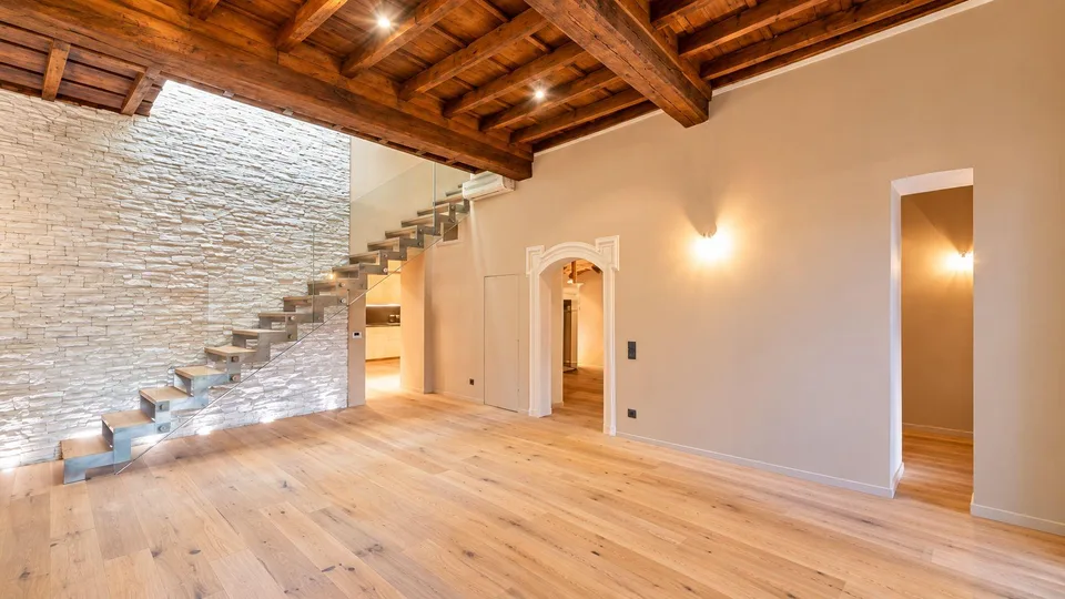 BISSONE – Residenza straordinaria tra storia e design – Foto 7 von 11