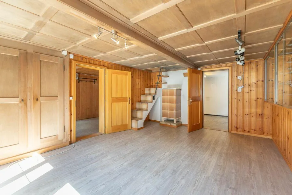 Doppelhaus mit Entwicklungspotenzial – Foto 4 von 12