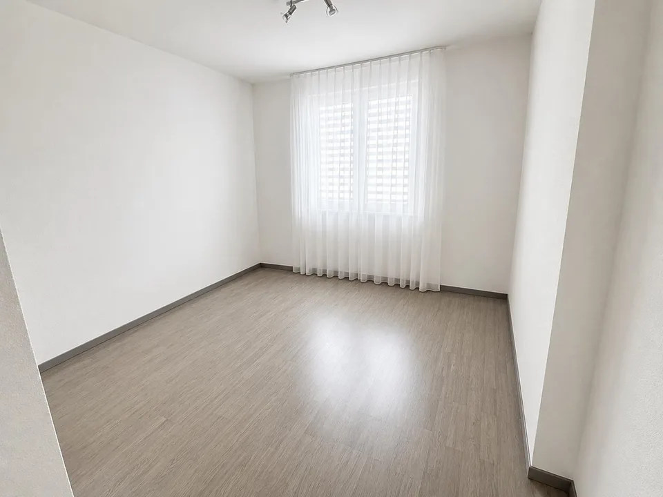 4.5-Zimmerwohnung – zentral wohnen in Domat/Ems – Foto 5 von 14