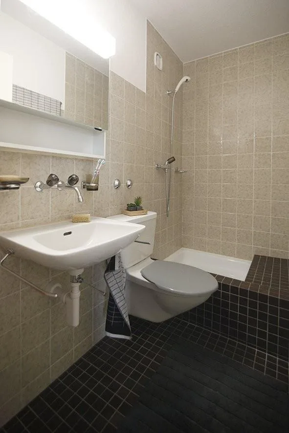 Vintage Charme und moderner Wohnkomfort in Lengnau – Foto 8 von 10