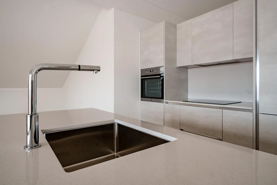 Topmoderne 4.5 Zimmer Attika Wohnung im schönen Bischofszell – Foto 2 von 11