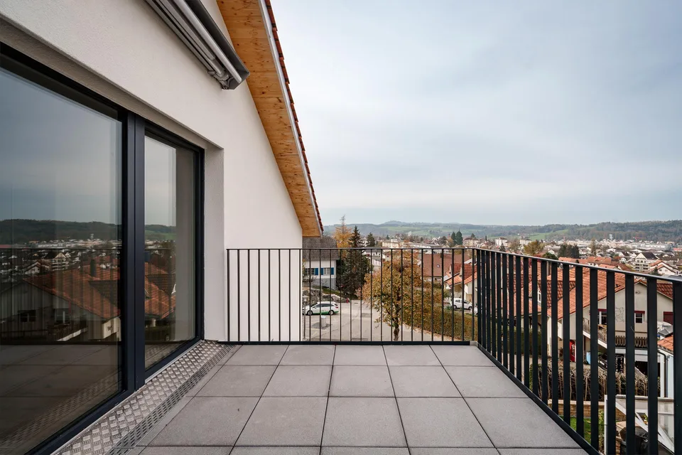 Topmoderne 4.5 Zimmer Attika Wohnung im schönen Bischofszell – Foto 5 von 11