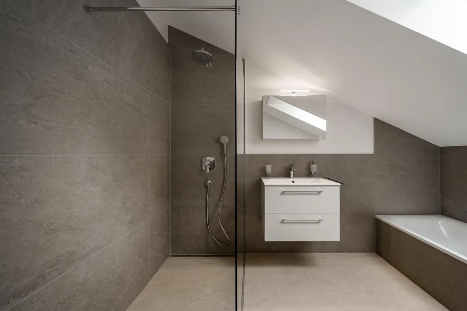 Topmoderne 4.5 Zimmer Attika Wohnung im schönen Bischofszell – Foto 8 von 11