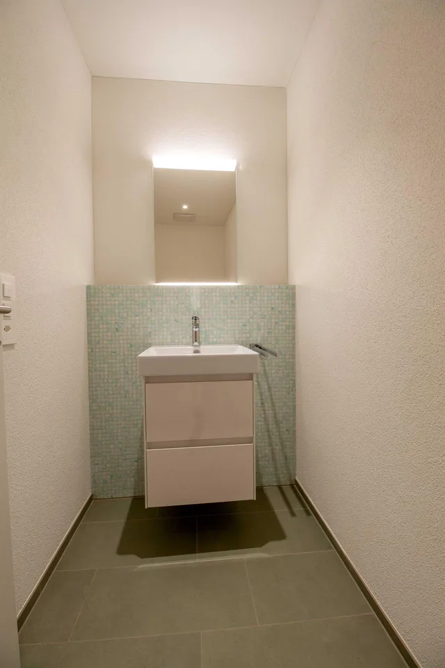 Neubau-Erstvermietung | Moderne 2.5 Zimmerwohnung mit Gartensitzplatz – Foto 4 von 7