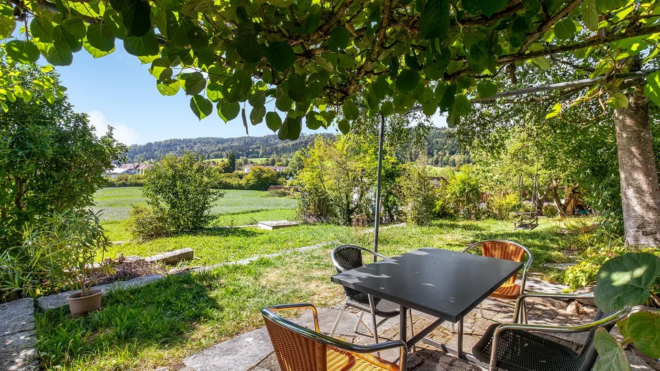 Familienglück im Grünen mit Fernblick – Foto 5 von 6