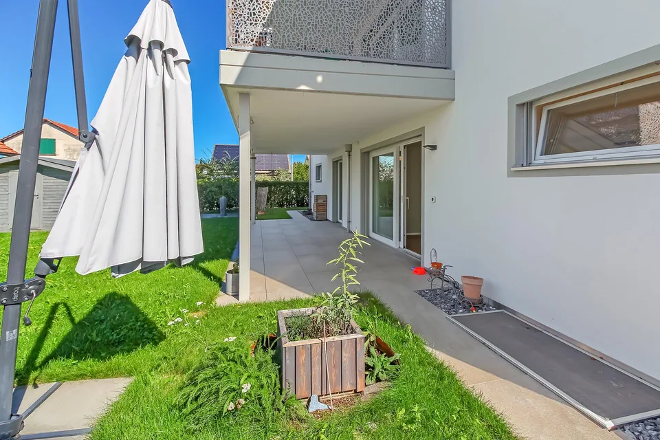 Viel Raum zum Leben – exklusive 5½-Zimmer-Gartenwohnung in Fruthwilen – foto 3 di 21