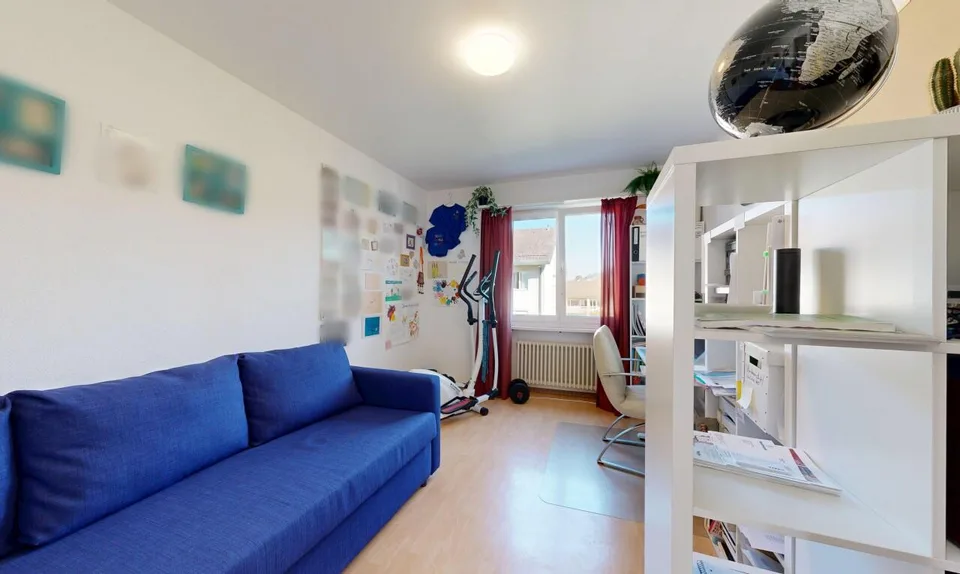 Sonnige 3.5-Zimmer-Wohnung mit Südbalkon in ruhiger Lage – Foto 8 von 11