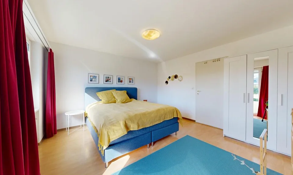 Sonnige 3.5-Zimmer-Wohnung mit Südbalkon in ruhiger Lage – Foto 7 von 11