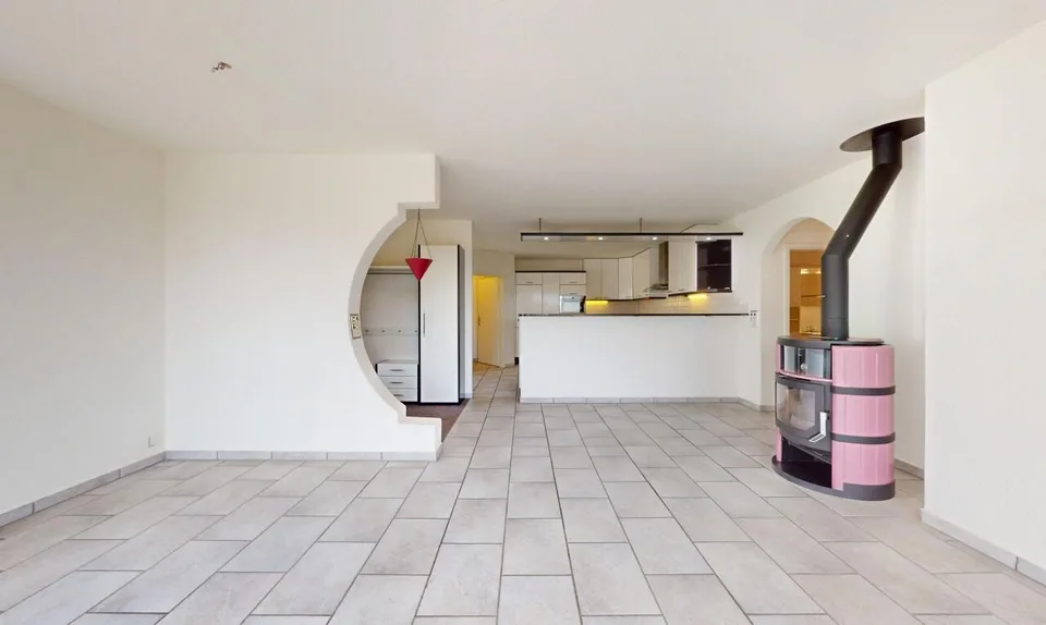 Spacious 5.5-Room Terrace Apartment in Düdingen – photo 5 of 13