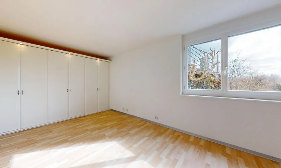 Spacious 5.5-Room Terrace Apartment in Düdingen – photo 9 of 13