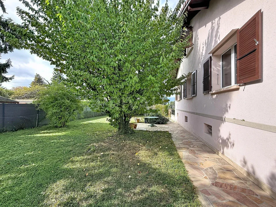 En exclusivité : Villa individuelle avec grand jardin – photo 7 sur 8