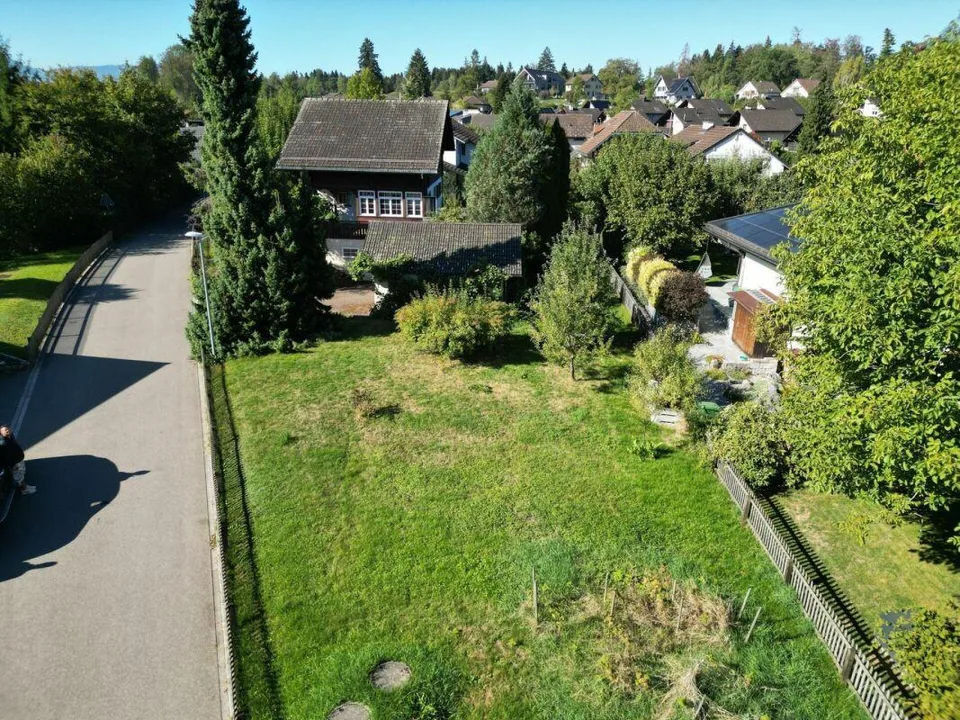 Terrain dans un bon emplacement – photo 2 sur 2