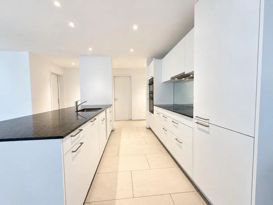 Exklusive Neubauwohnung mit grossem Sitzplatz – photo 6 sur 13
