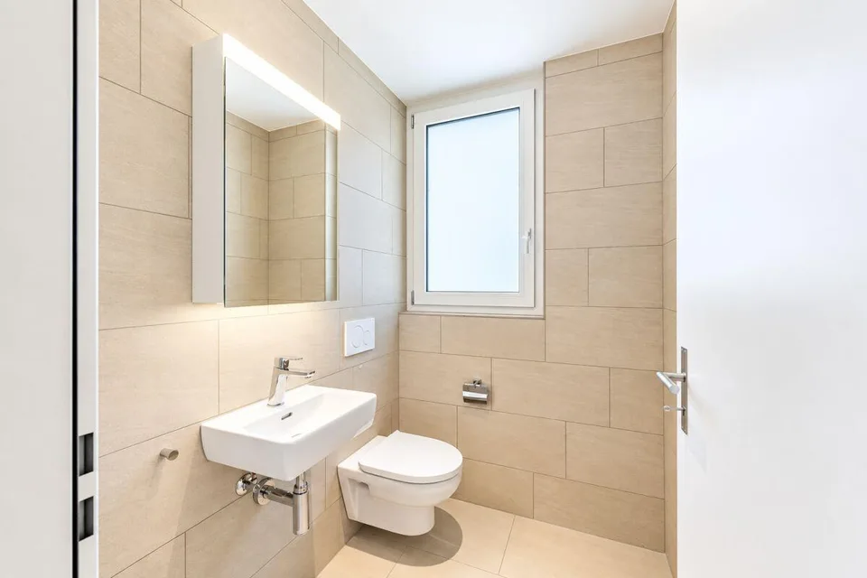 Exklusive Neubauwohnung mit grossem Sitzplatz – photo 8 sur 13