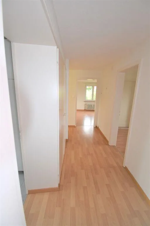 Hier lässt es sich LEBEN - Preisgünstig mit grossem Balkon, neuem B... – Foto 10 von 12