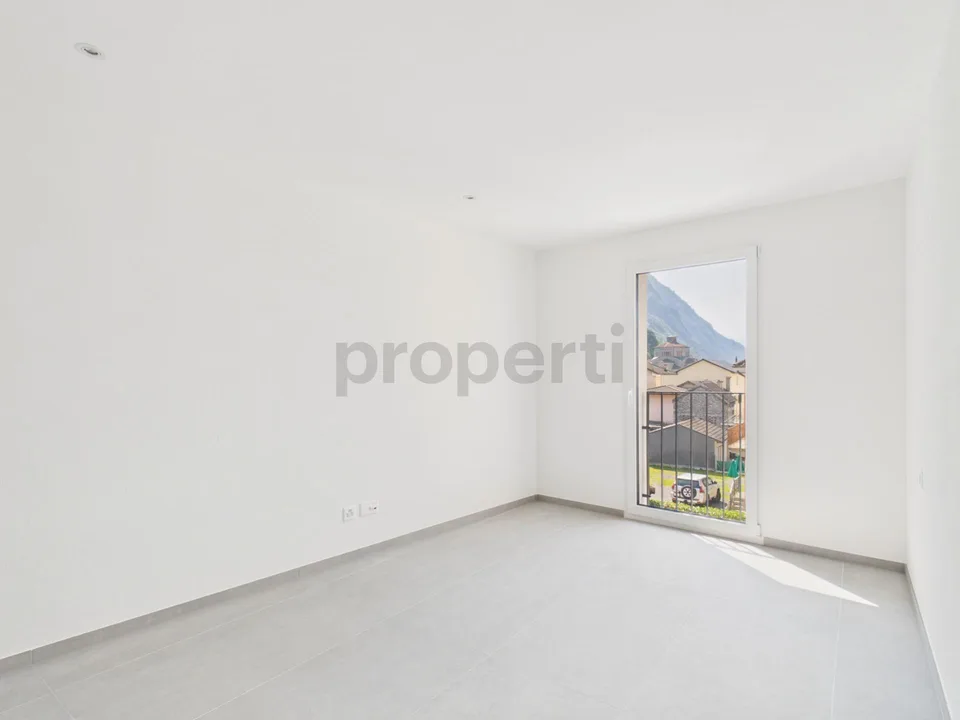 Moderno attico 3.5 locali con parcheggio e cantina, Biasca – foto 6 di 14