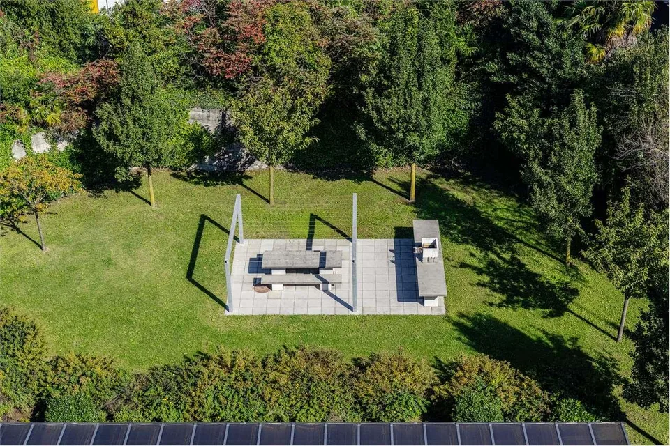 2,5 Zimmer moderne Wohnung mit Pool und Alpenblick - Arbedo – Foto 8 von 13