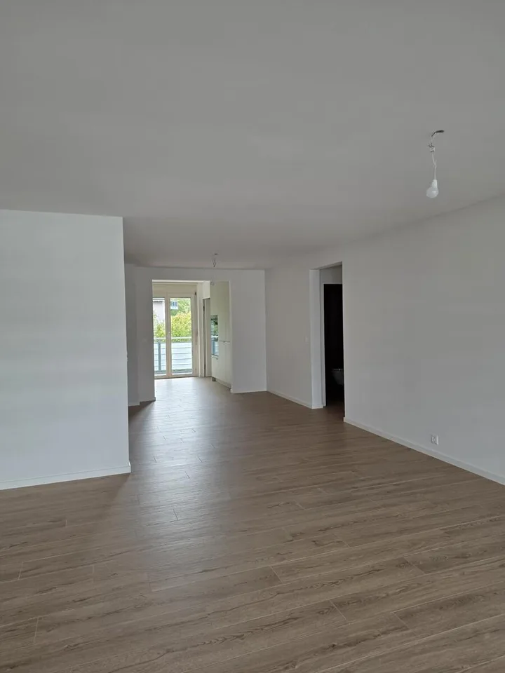 Moderne Familienwohnung mit hochwertigem Neuausbau – photo 2 sur 19