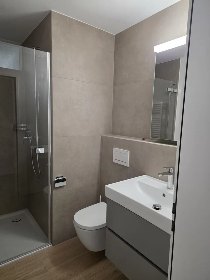Moderne Familienwohnung mit hochwertigem Neuausbau – photo 13 sur 19