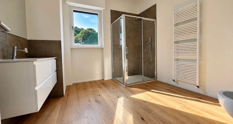 Nouvel appartement avec terrasse dans un quartier résidentiel calme – photo 19 sur 27